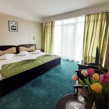 Hotel Smarald 3*