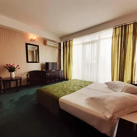 Hotel Smarald 3*
