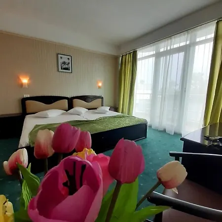 Smarald Hotel 3*